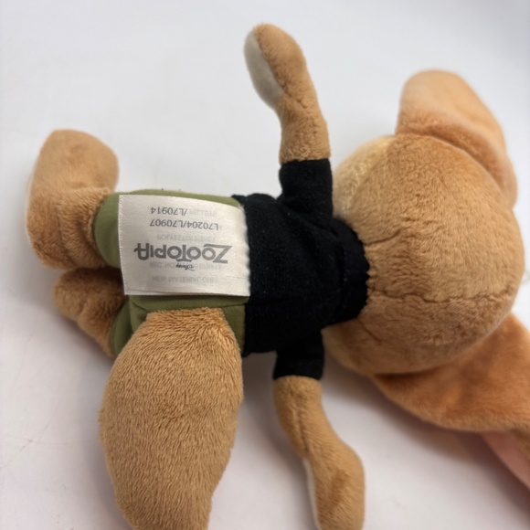 Disney Zootopia Zootropolis Finnick Character 8" Plush Stuffed Animal - Picture 8 of 10